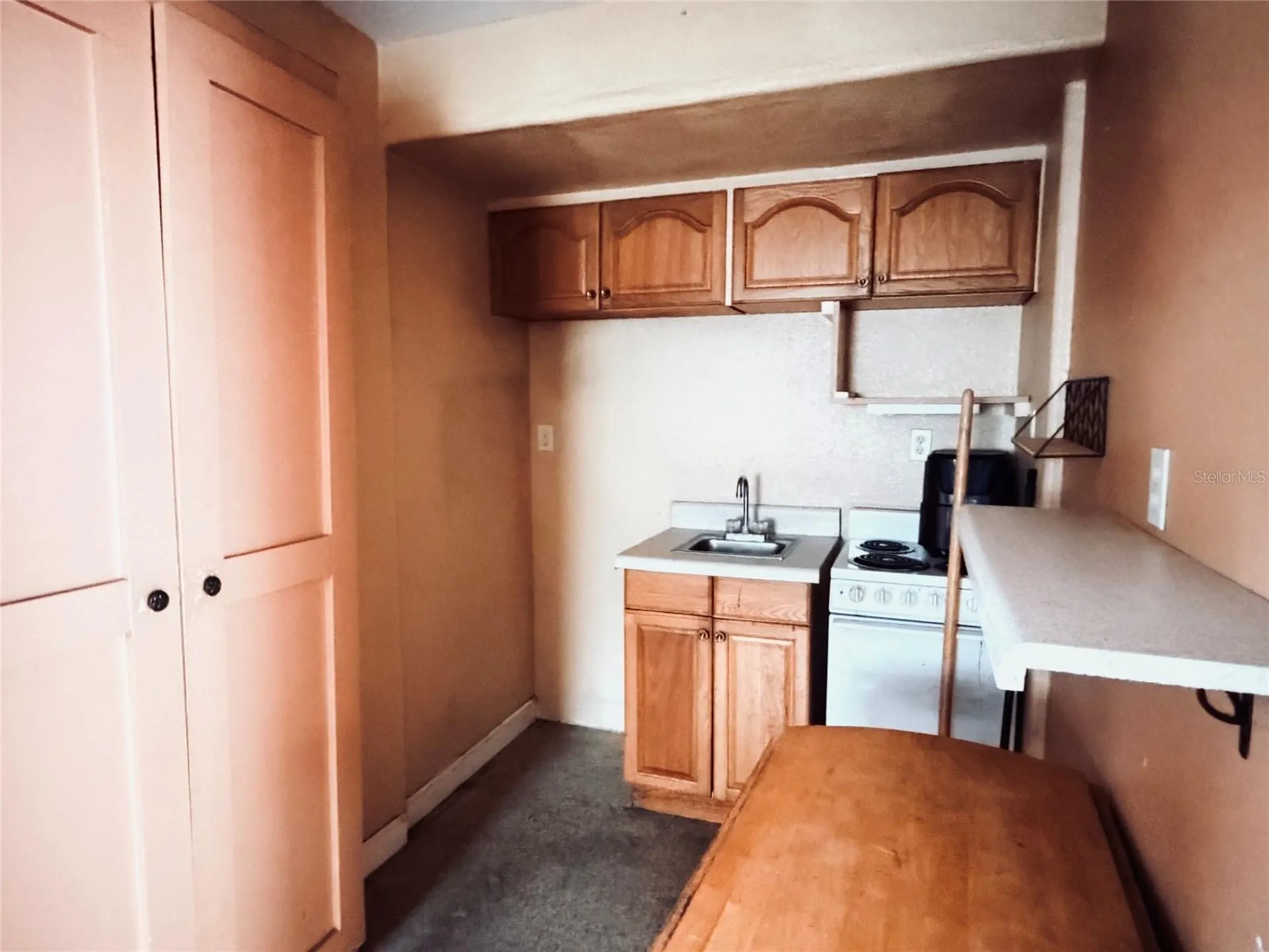 3306 W Burke Street Tampa FL 33614