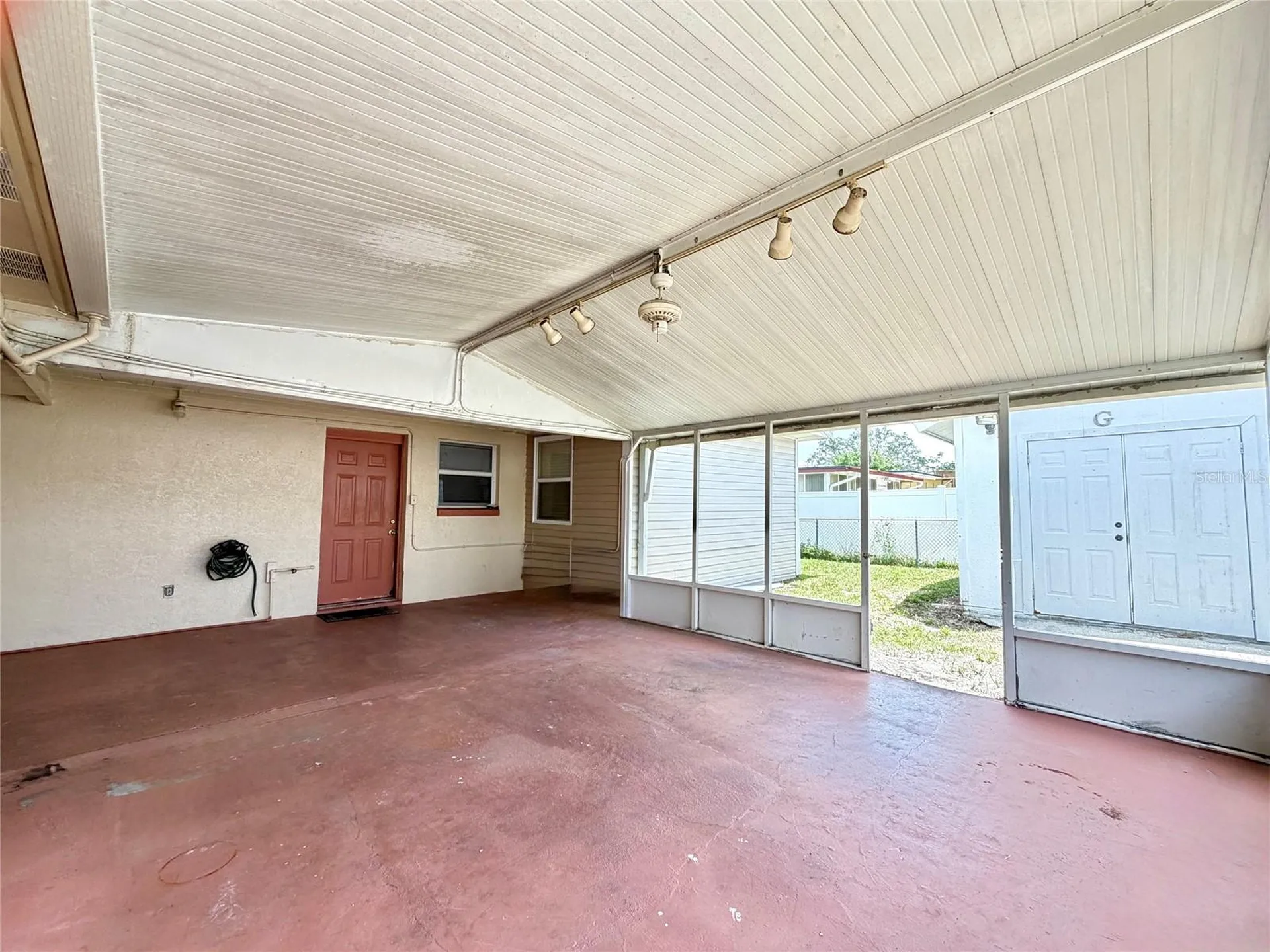 3306 W Burke Street Tampa FL 33614