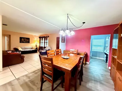 3306 W Burke Street Tampa FL 33614