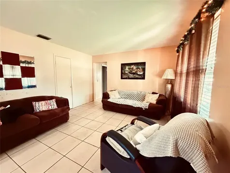 3306 W Burke Street Tampa FL 33614