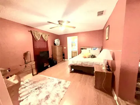 3306 W Burke Street Tampa FL 33614