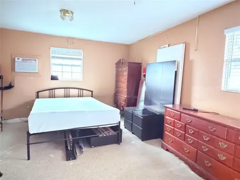 3306 W Burke Street Tampa FL 33614