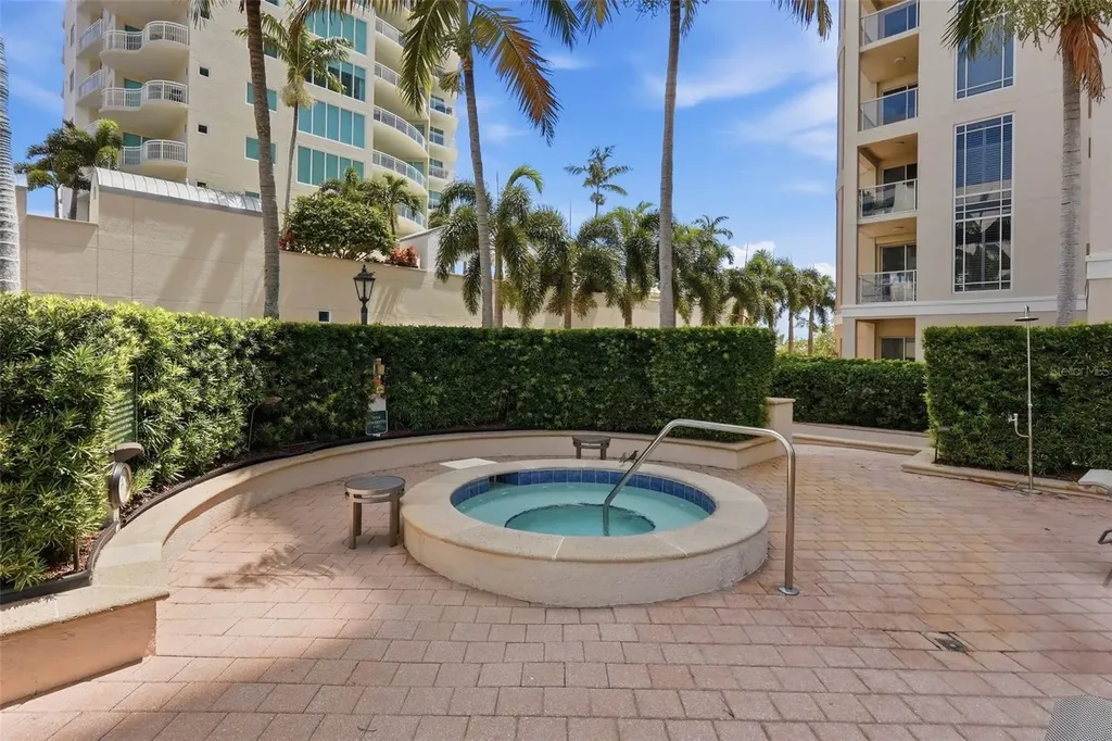 100 Beach Drive NE St Petersburg FL 33701