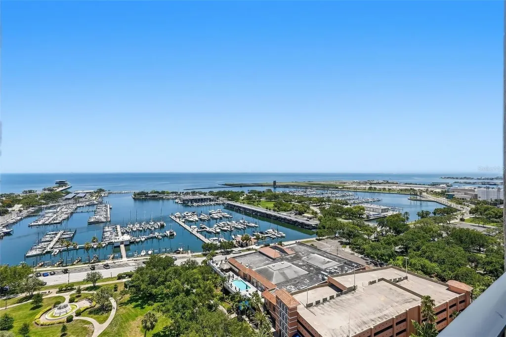 100 Beach Drive NE St Petersburg FL 33701