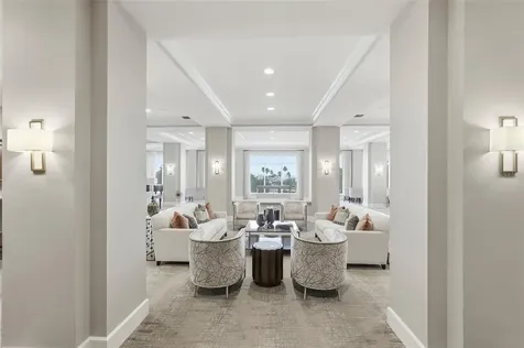100 Beach Drive NE St Petersburg FL 33701