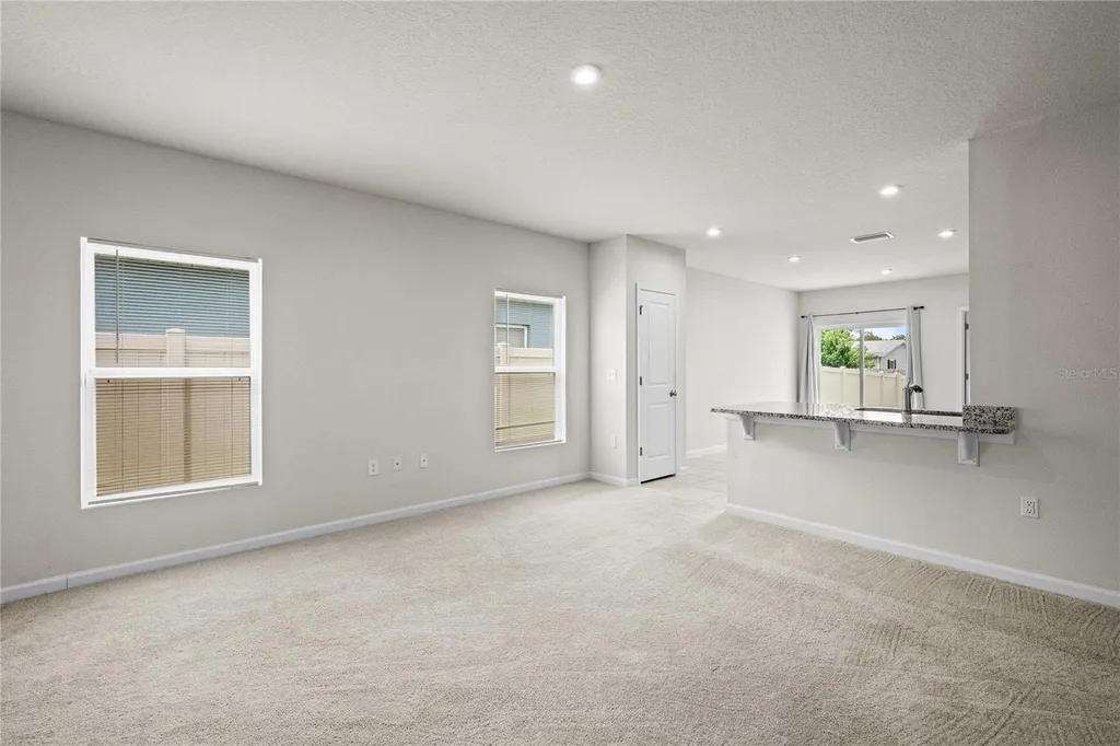 35155 Jomar Avenue Zephyrhills FL 33541