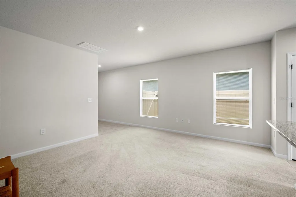 35155 Jomar Avenue Zephyrhills FL 33541