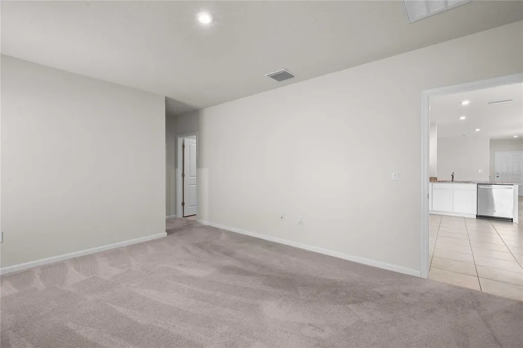 35155 Jomar Avenue Zephyrhills FL 33541