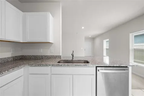 35155 Jomar Avenue Zephyrhills FL 33541