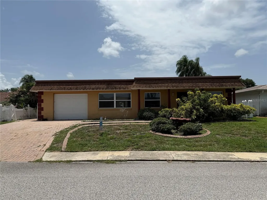 4138 Star Island Drive Holiday FL 34691