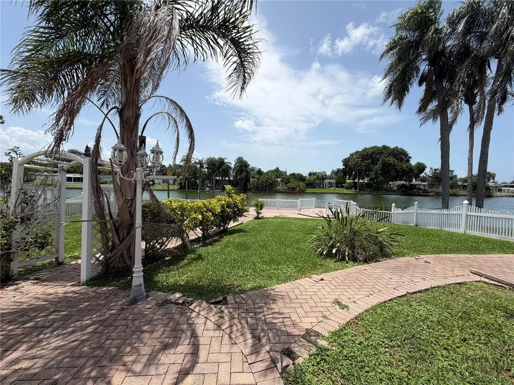 4138 Star Island Drive Holiday FL 34691