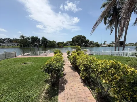 4138 Star Island Drive Holiday FL 34691