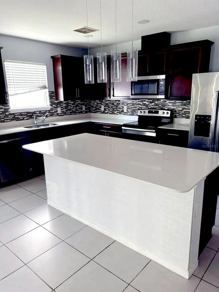 30243 Marquette Avenue Wesley Chapel FL 33545