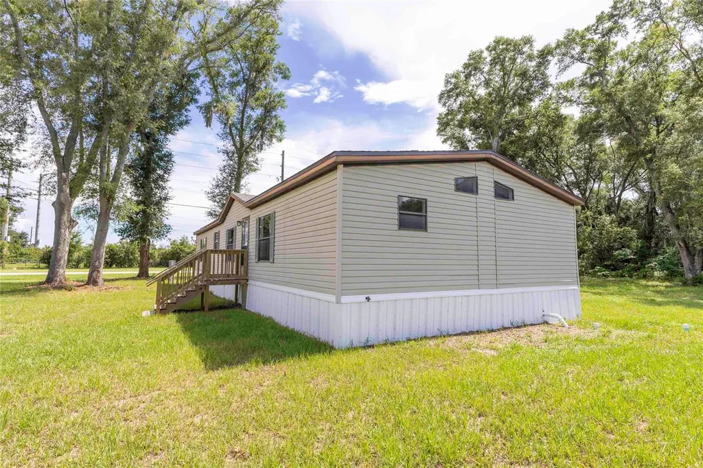 968 Cr222 Road Oxford FL 34484