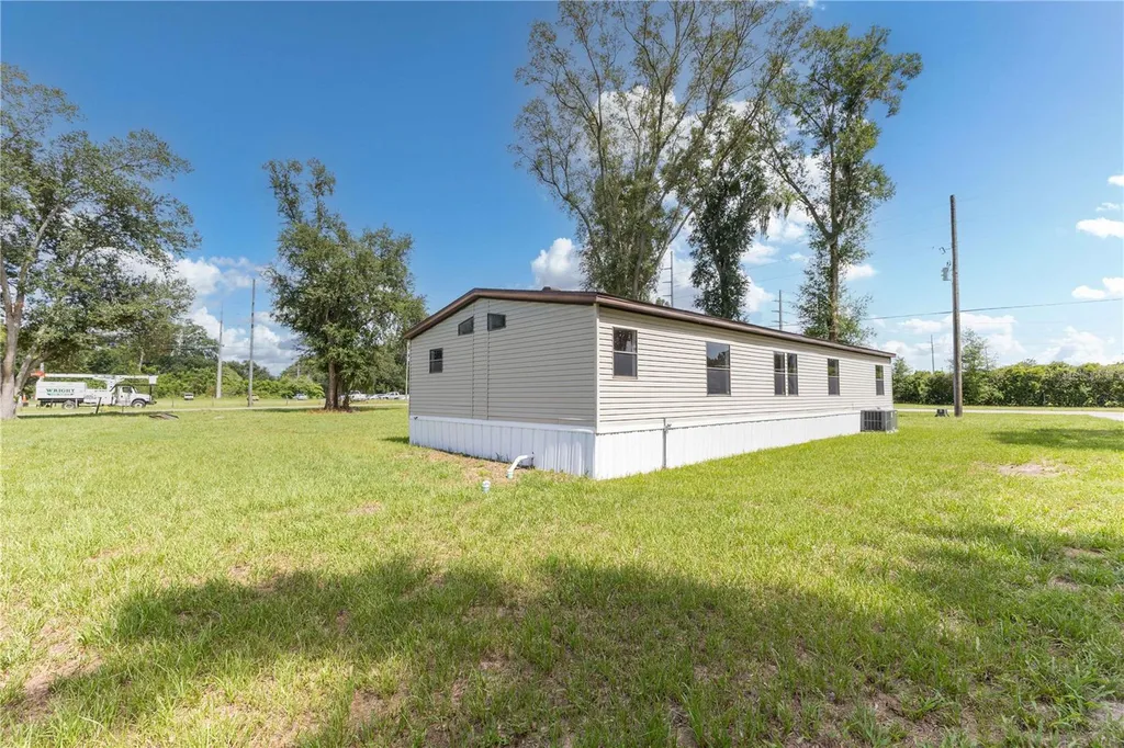 968 Cr222 Road Oxford FL 34484