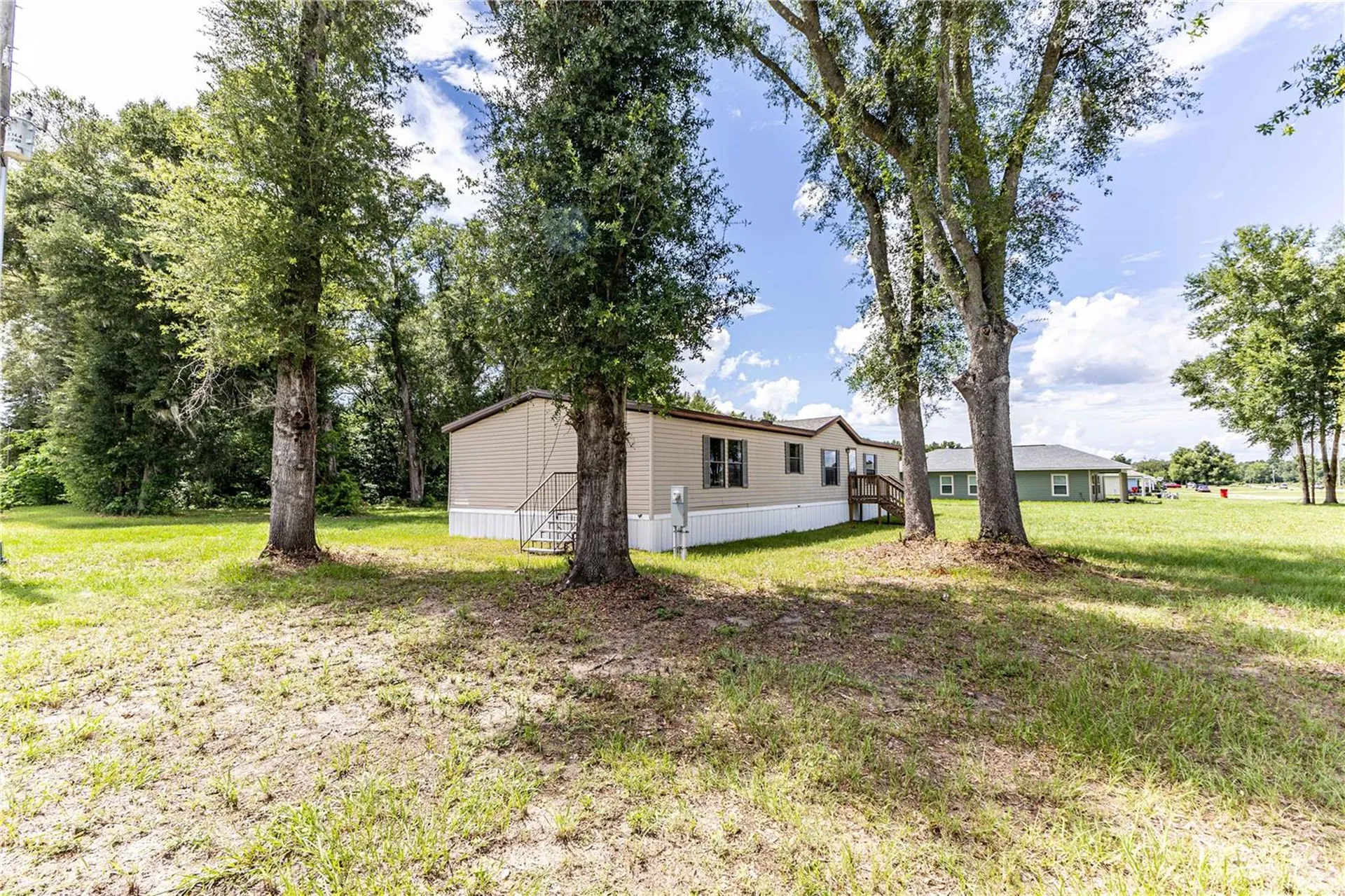 968 Cr222 Road Oxford FL 34484