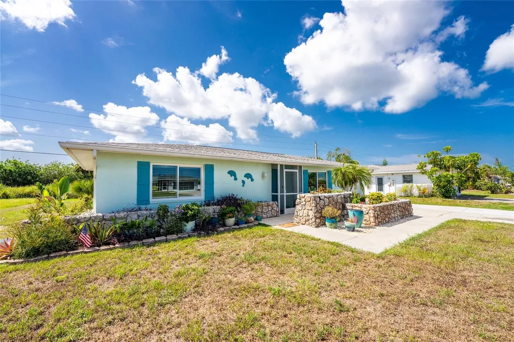 23 Annapolis Lane Rotonda West FL 33947