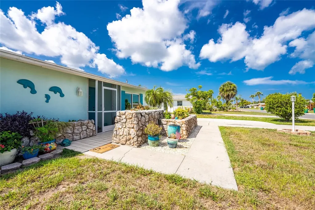 23 Annapolis Lane Rotonda West FL 33947