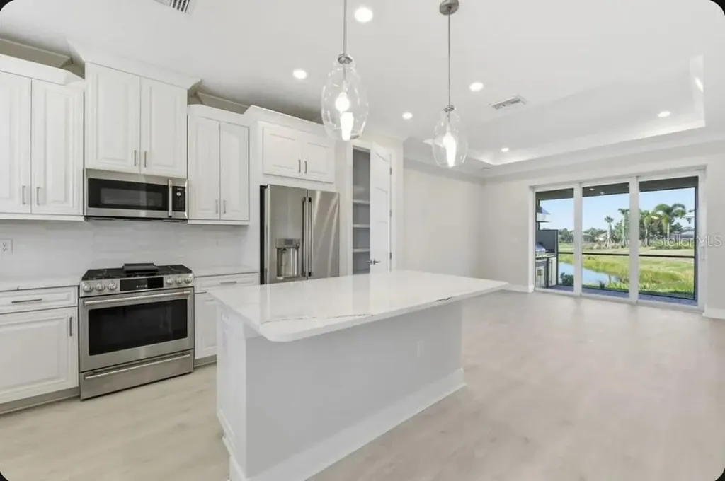 4052 Santa Caterina Boulevard Bradenton FL 34211