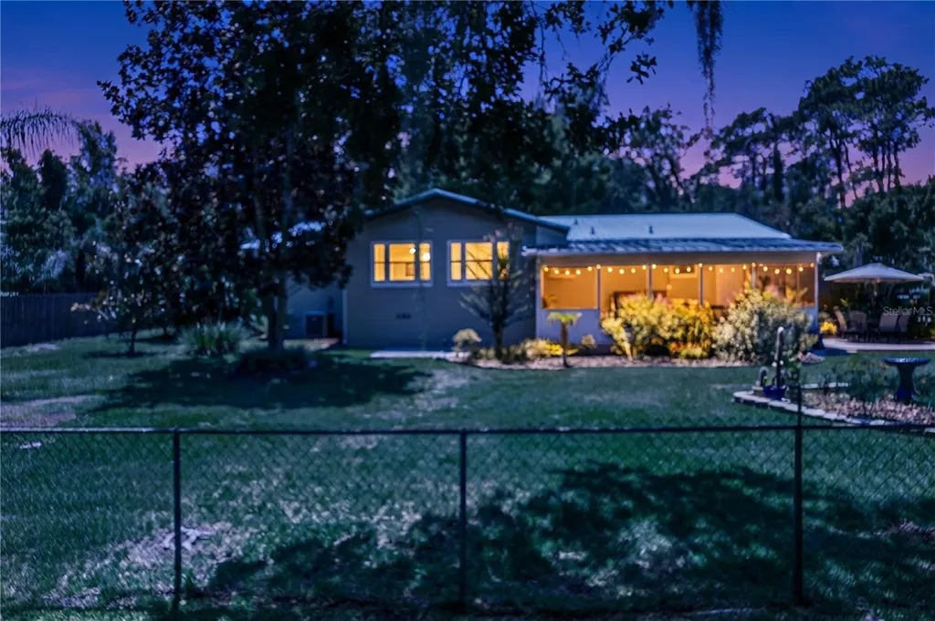 37400 Saint Louis Avenue Umatilla FL 32784