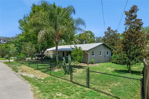 37400 Saint Louis Avenue Umatilla FL 32784