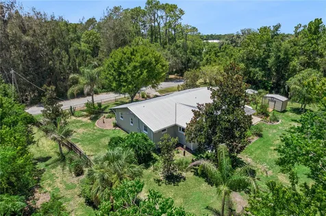 37400 Saint Louis Avenue Umatilla FL 32784