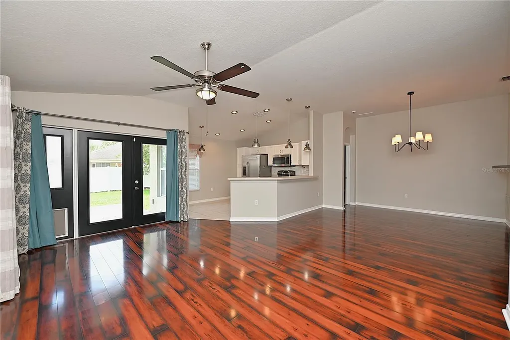 7147 Cedarcrest Boulevard Lakeland FL 33810