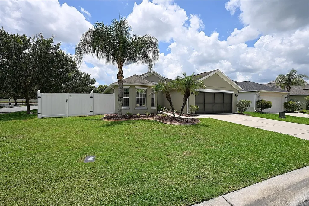 7147 Cedarcrest Boulevard Lakeland FL 33810