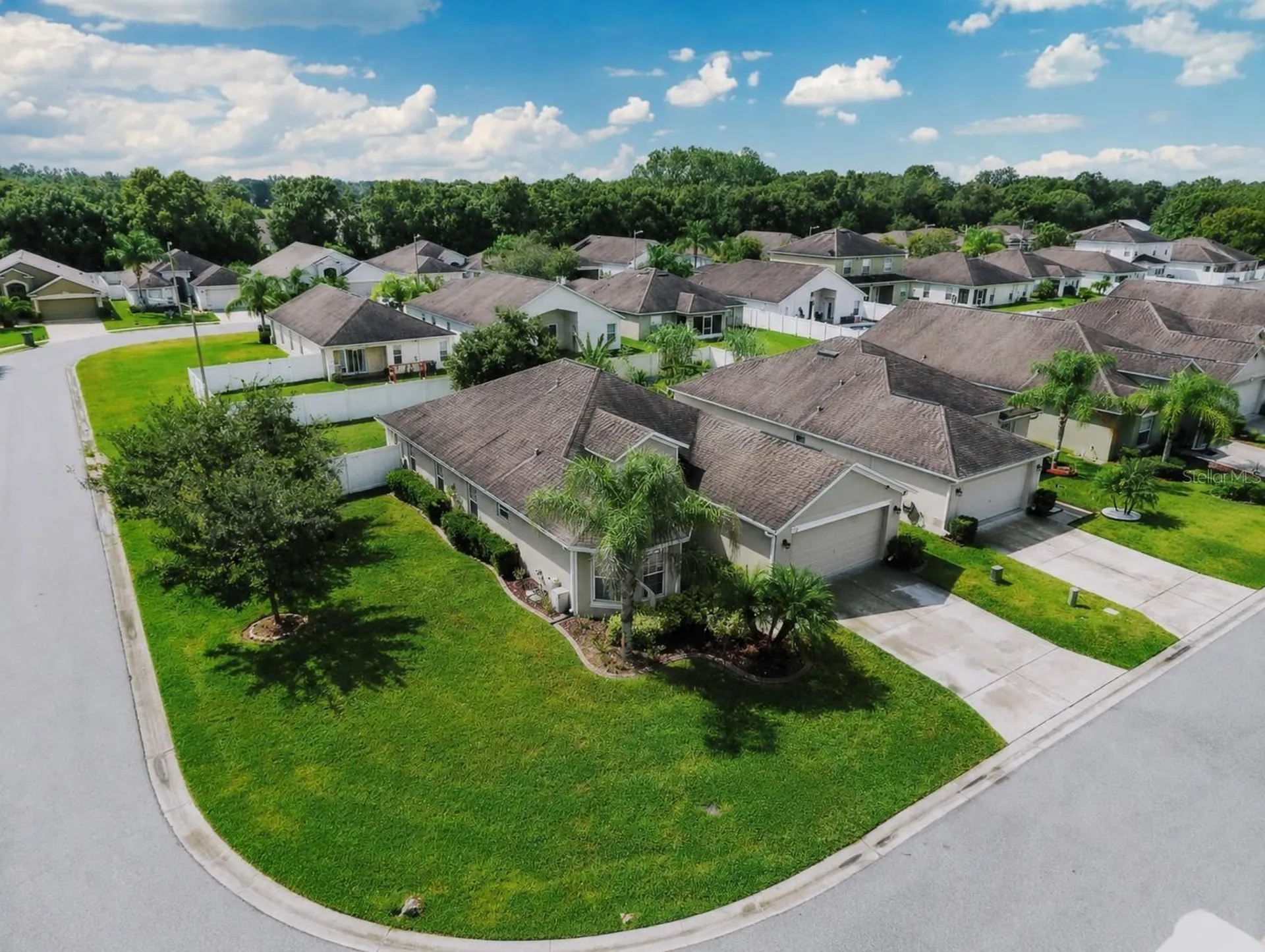 7147 Cedarcrest Boulevard Lakeland FL 33810