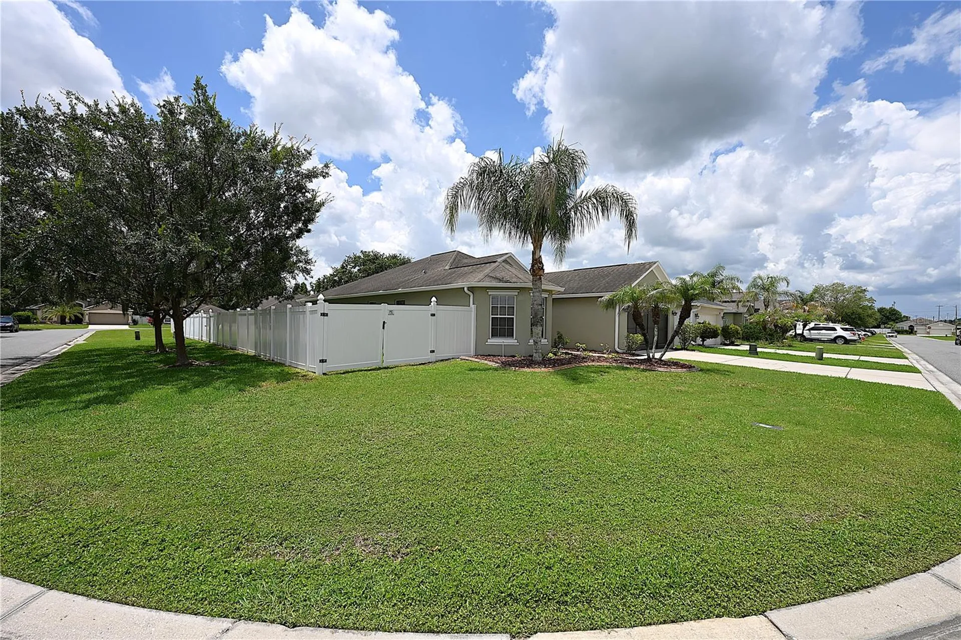 7147 Cedarcrest Boulevard Lakeland FL 33810