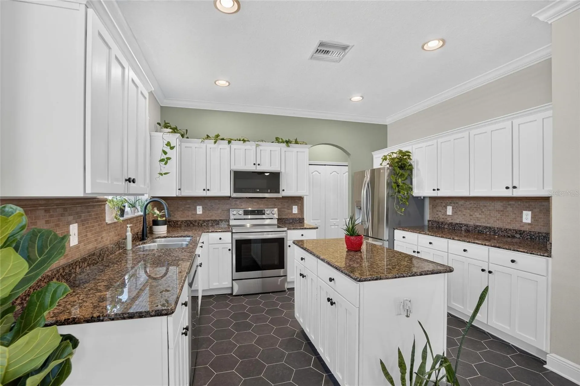 4205 Knob Lake Court Tampa FL 33619