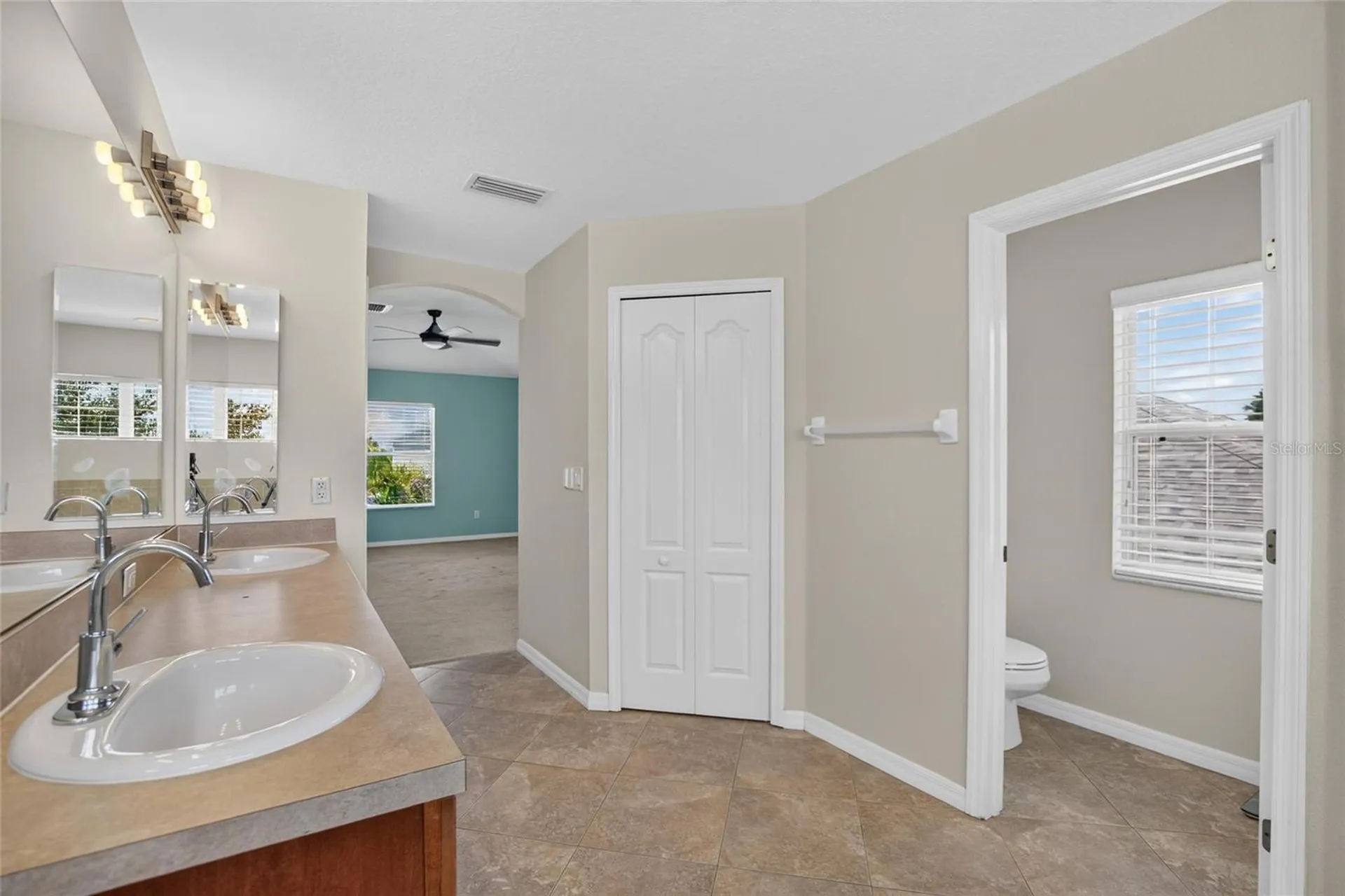 4205 Knob Lake Court Tampa FL 33619