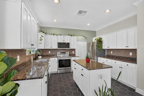 4205 Knob Lake Court Tampa FL 33619