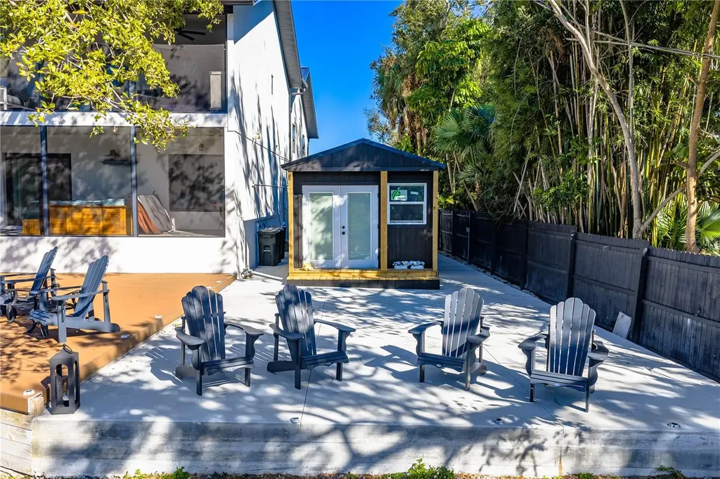 2500 Monterey Street Sarasota FL 34231