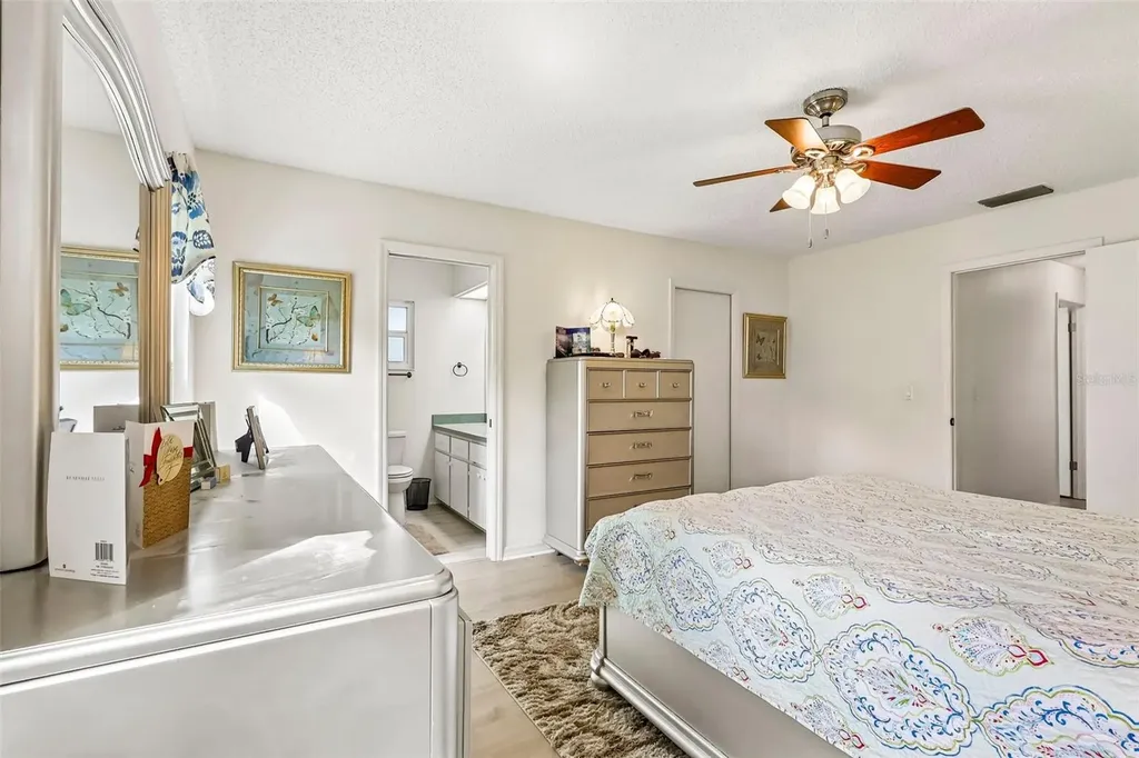 27131 Racquet Circle Leesburg FL 34748