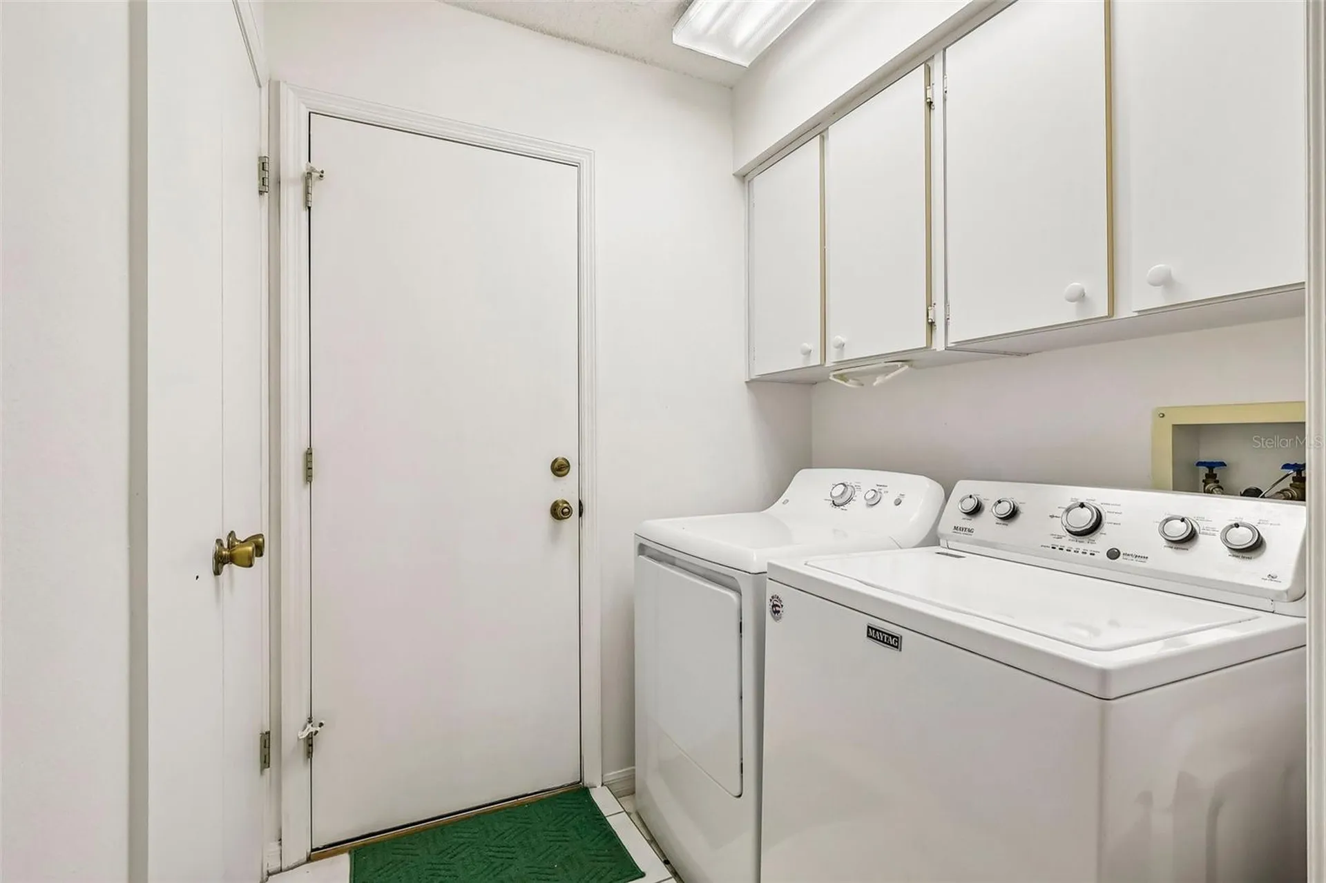 27131 Racquet Circle Leesburg FL 34748