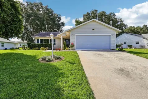 27131 Racquet Circle Leesburg FL 34748