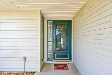 27131 Racquet Circle Leesburg FL 34748