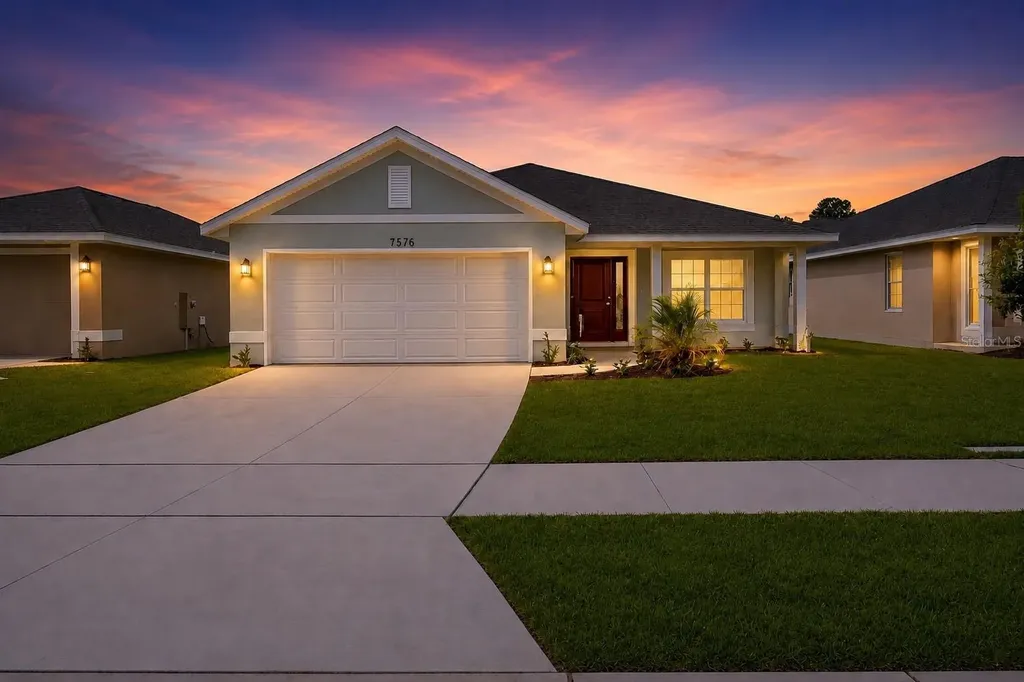 1667 Ann Rose Way Leesburg FL 34748