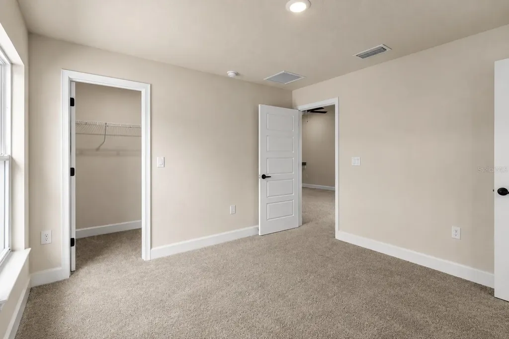 1667 Ann Rose Way Leesburg FL 34748