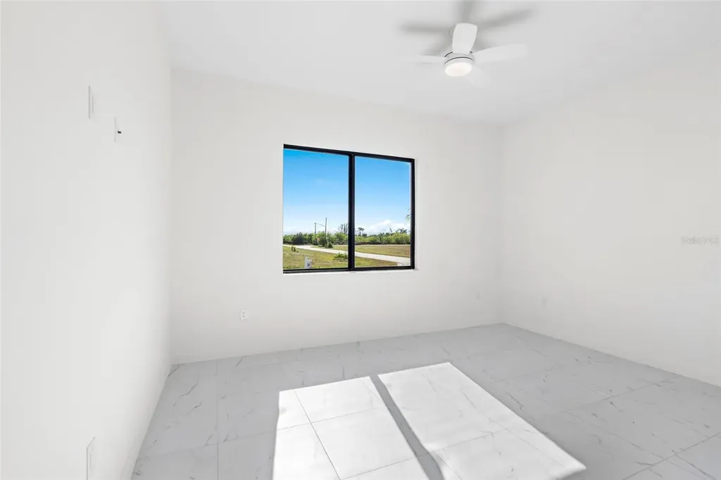 2725 Embers Parkway W Cape Coral FL 33993