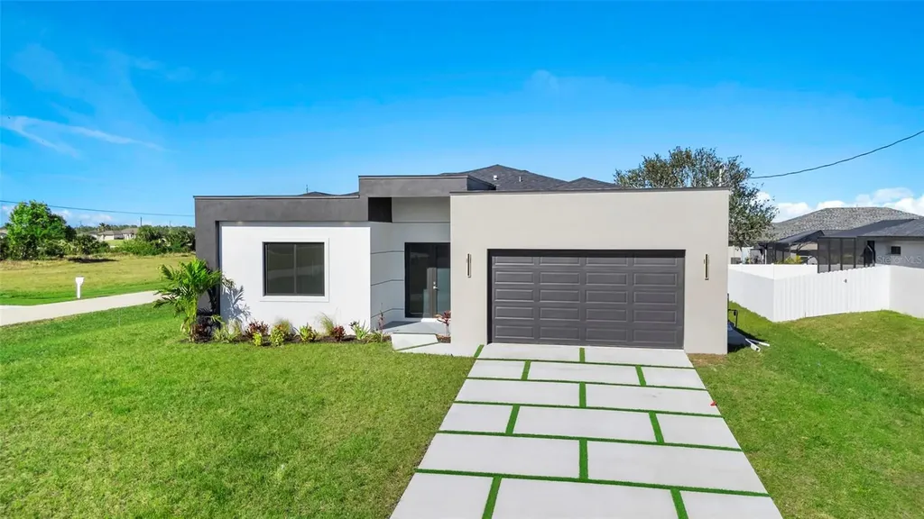 2725 Embers Parkway W Cape Coral FL 33993