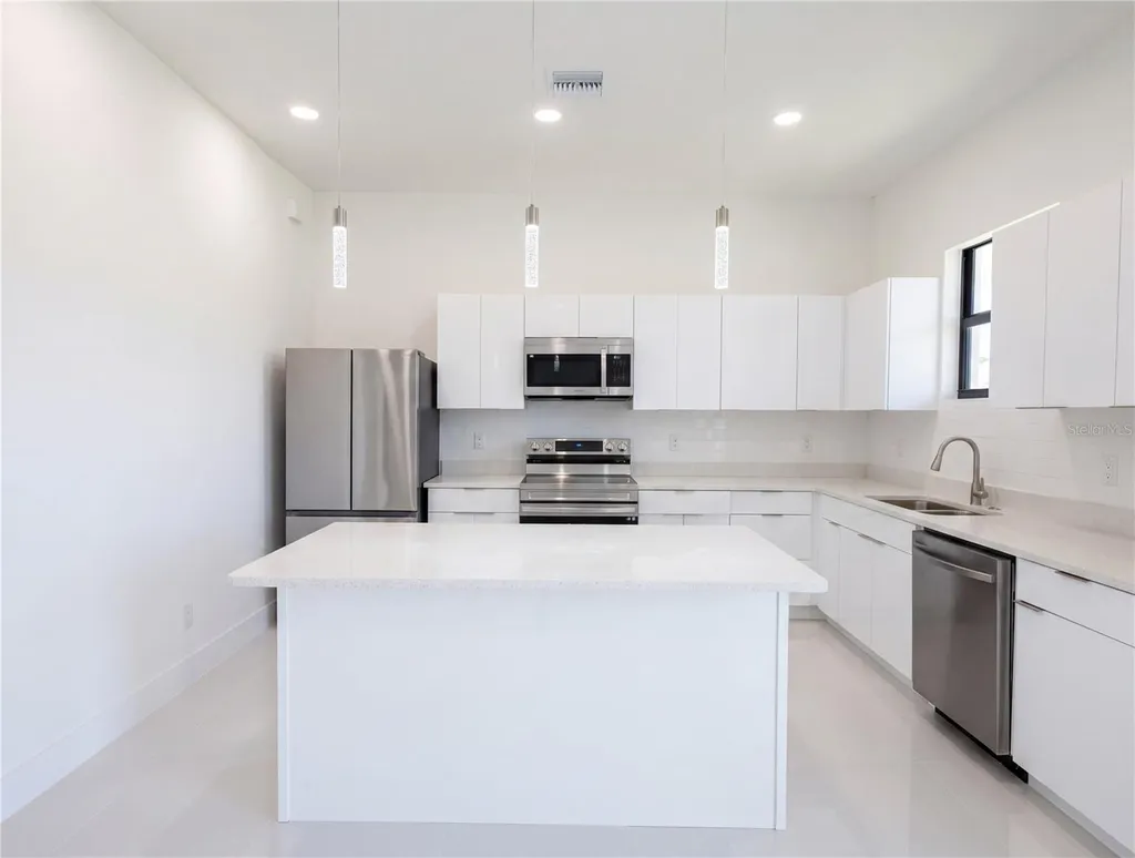 2725 Embers Parkway W Cape Coral FL 33993