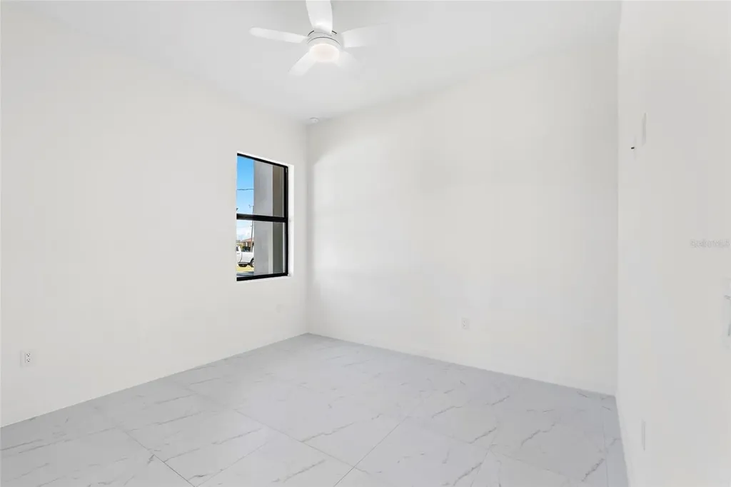 2725 Embers Parkway W Cape Coral FL 33993