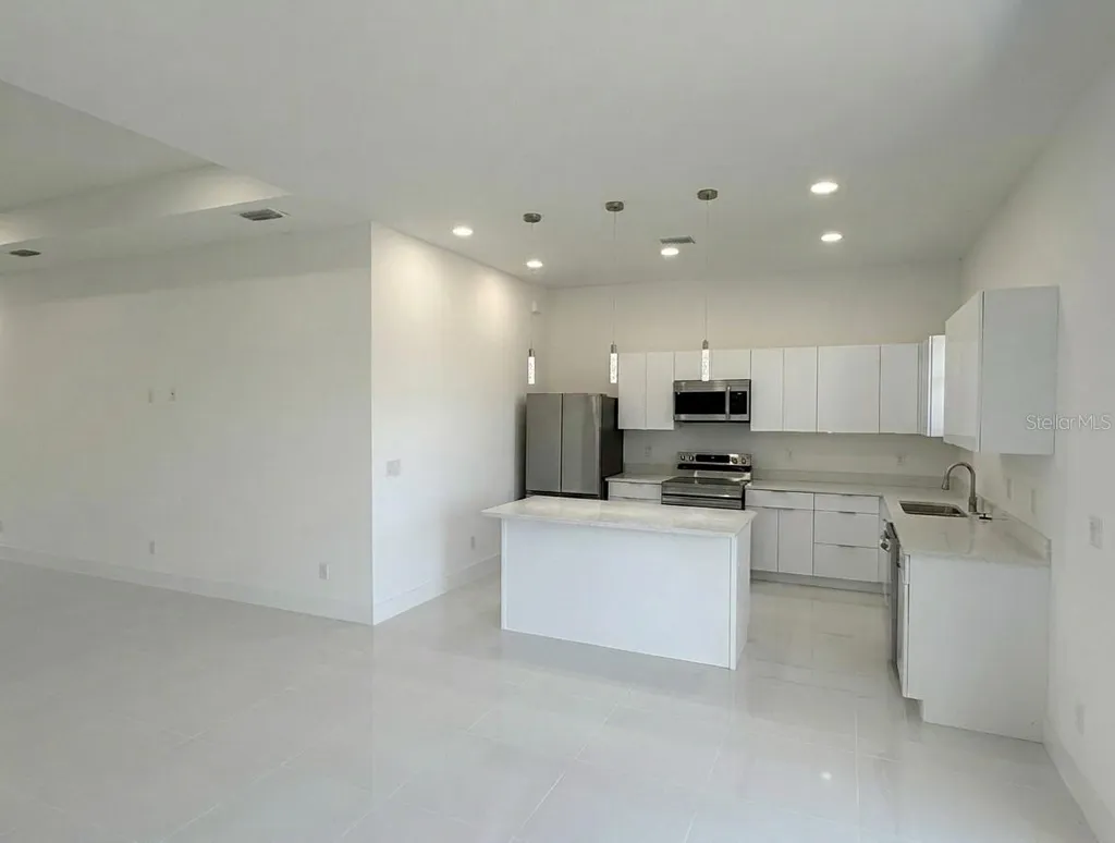 2725 Embers Parkway W Cape Coral FL 33993