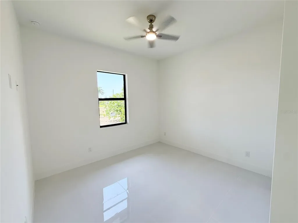 2725 Embers Parkway W Cape Coral FL 33993