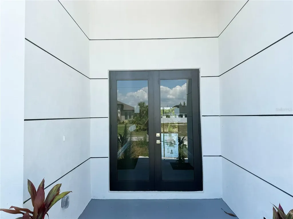 2725 Embers Parkway W Cape Coral FL 33993