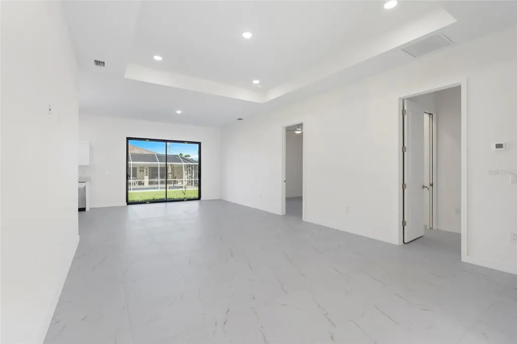 2725 Embers Parkway W Cape Coral FL 33993