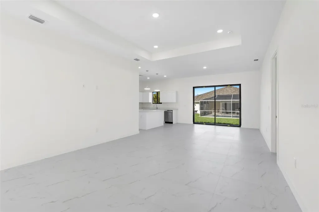 2725 Embers Parkway W Cape Coral FL 33993