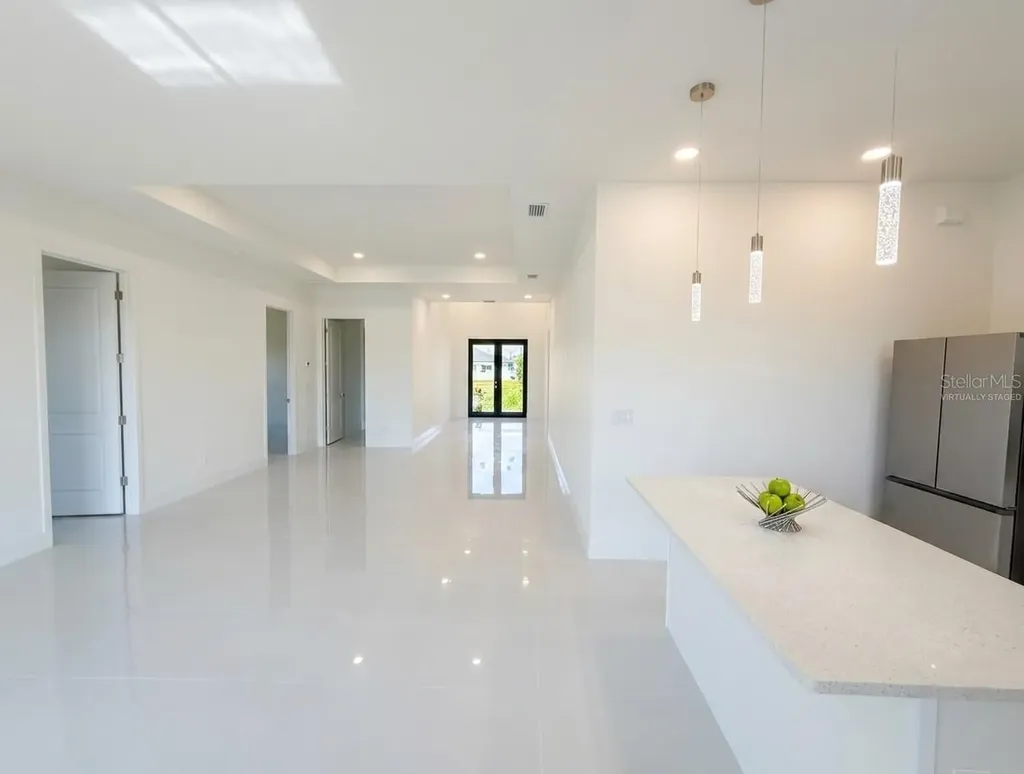 2725 Embers Parkway W Cape Coral FL 33993